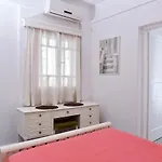 Villa Angelica Perivolos (Santorini)