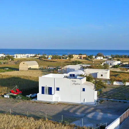 Angelica Playa de Perivolos